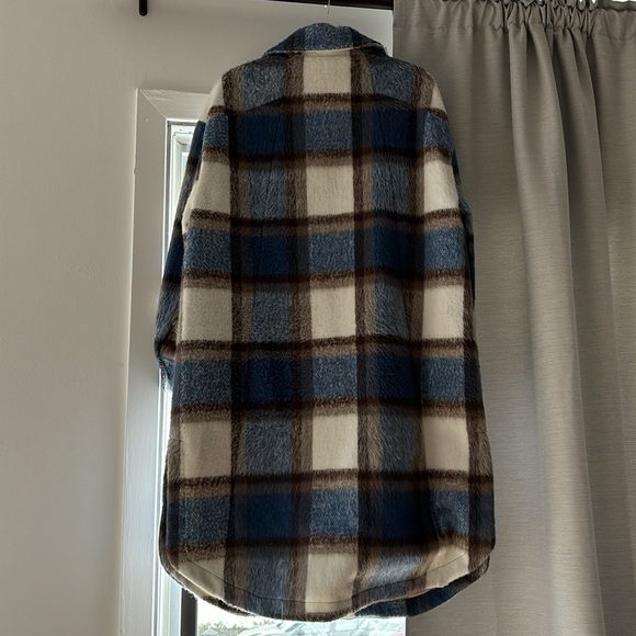 Calvin Klein Midi length Shaket - Picture 2 of 4